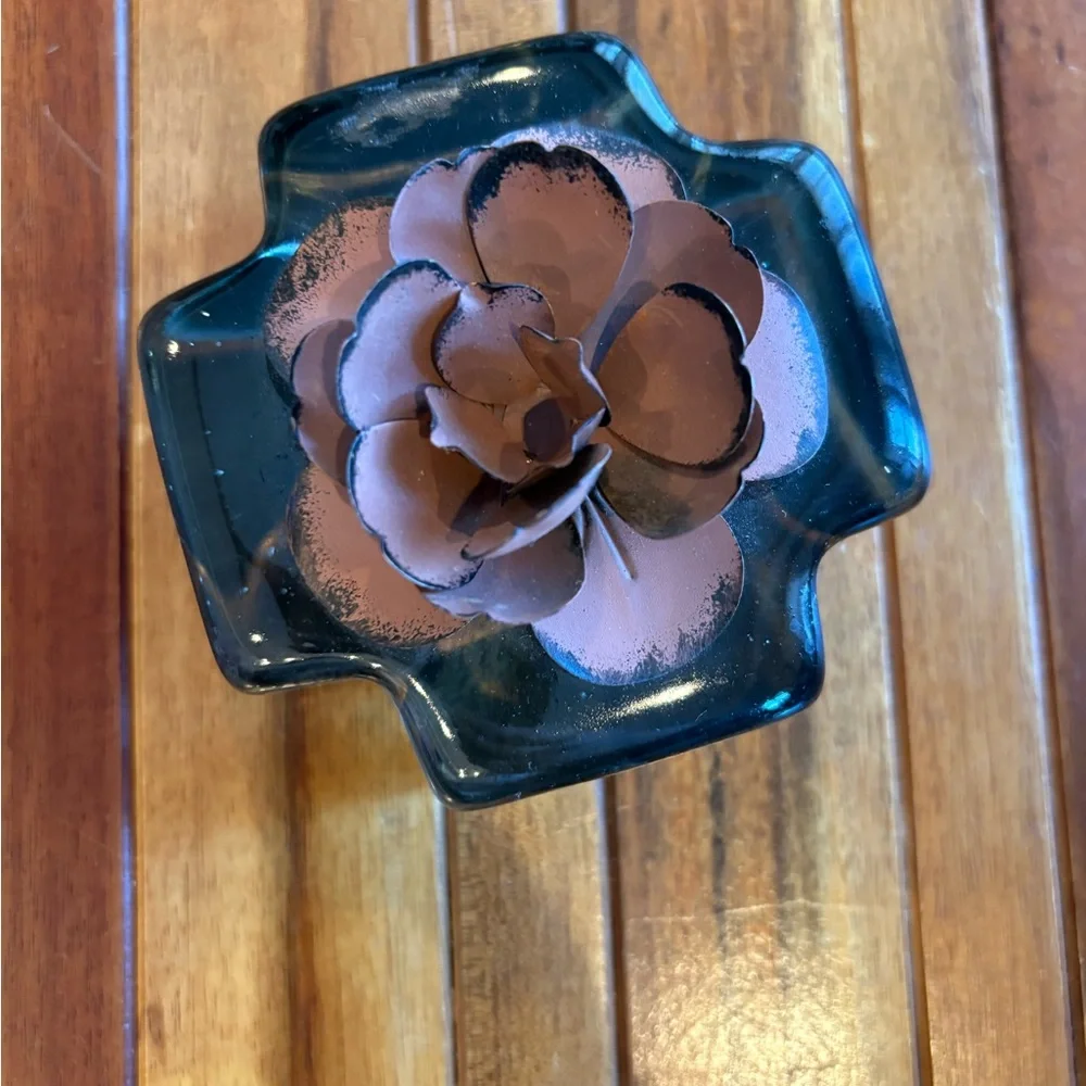 Rosa Vida Grey Glass Cross with Metal Rose Topper Blessing Decor